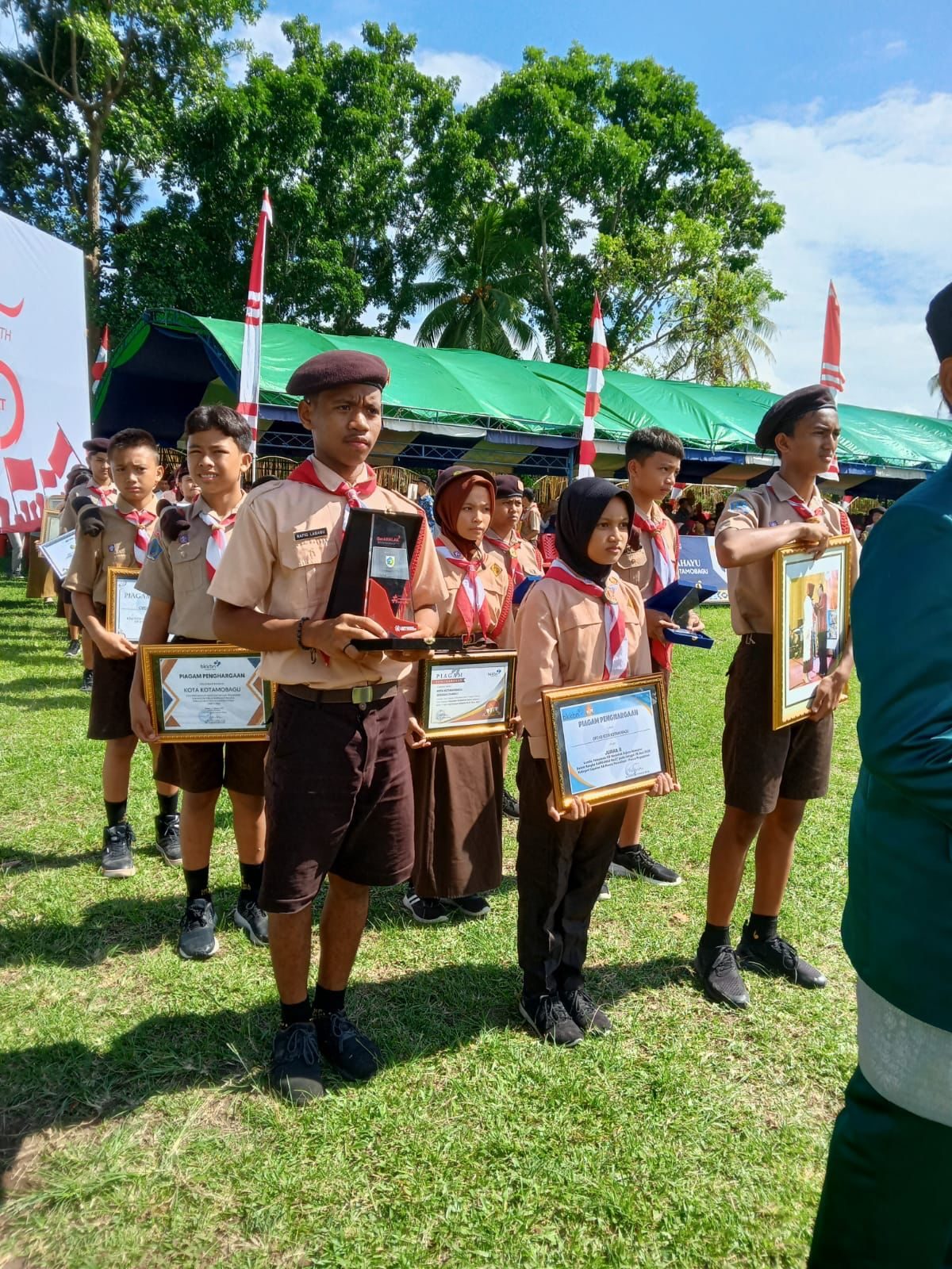 DAFTAR PENGHARGAAN DINAS PP DAN KB (2016-2022) 